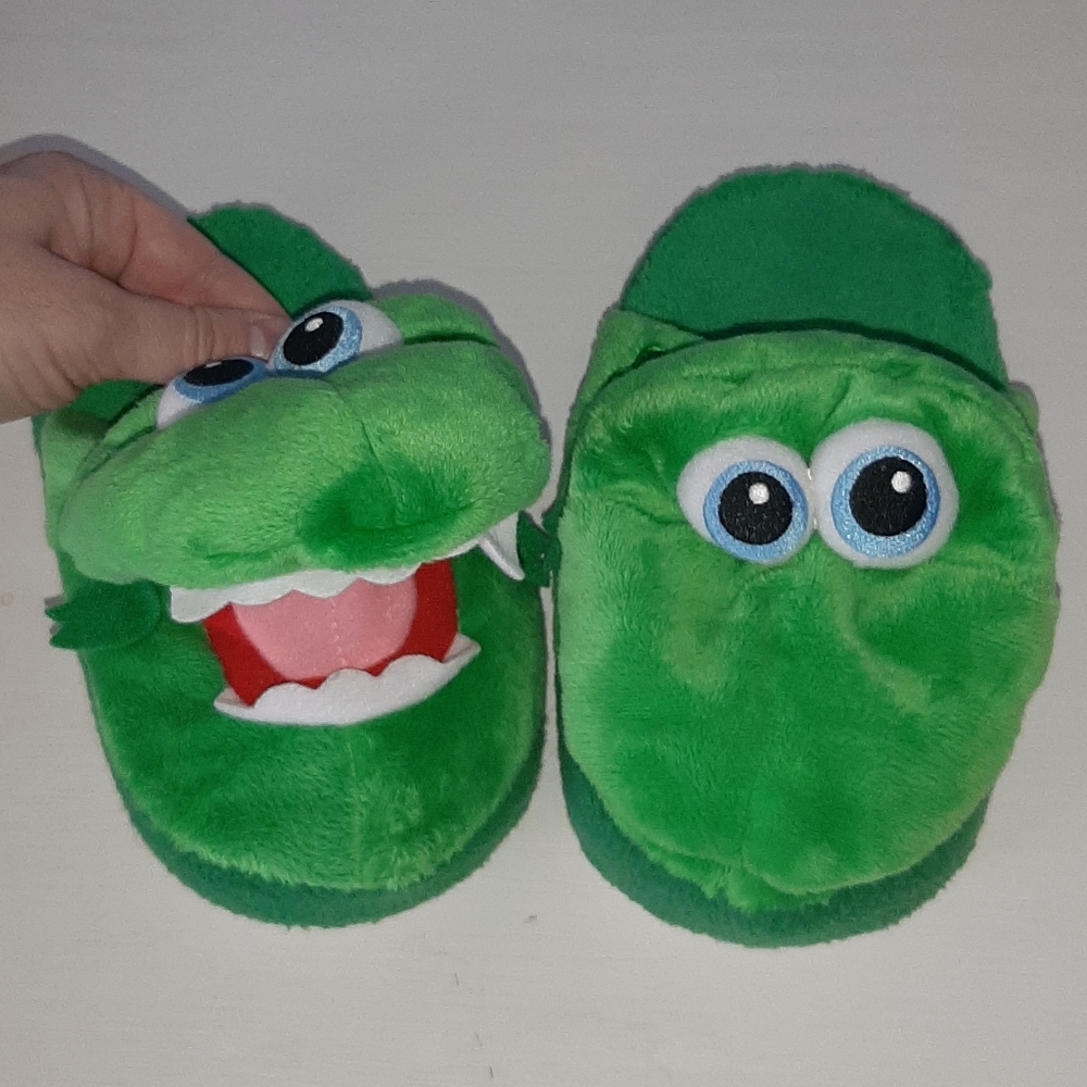 ❤ 🛍 4/$20 Stompeez Alligator Slippers